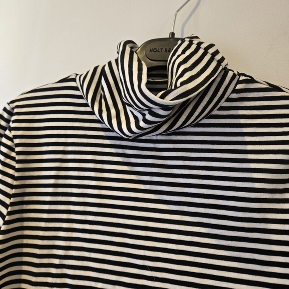 A M O Striped Turtleneck Size Small - Picture 5 of 7